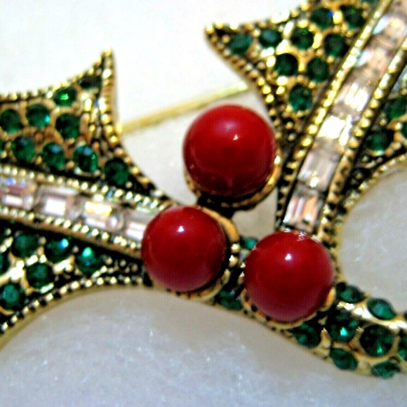 HEIDI DAUS "Holly Sprig" (with Red Holly Berries) Christmas Pin Brooch Signed - Picture 3 of 10